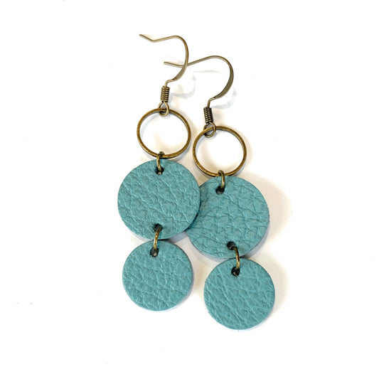THE DOTTY DANGLE in Vintage Blue